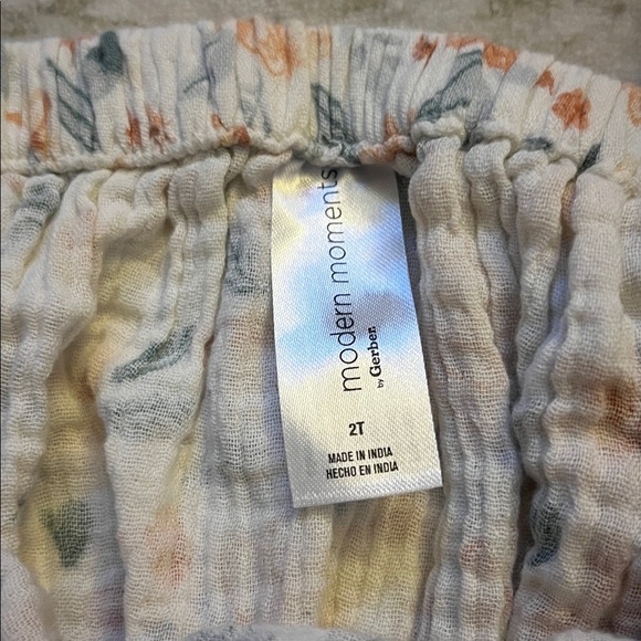 Gerber Floral Ruffle Sleeve dress - Picture 2 of 3